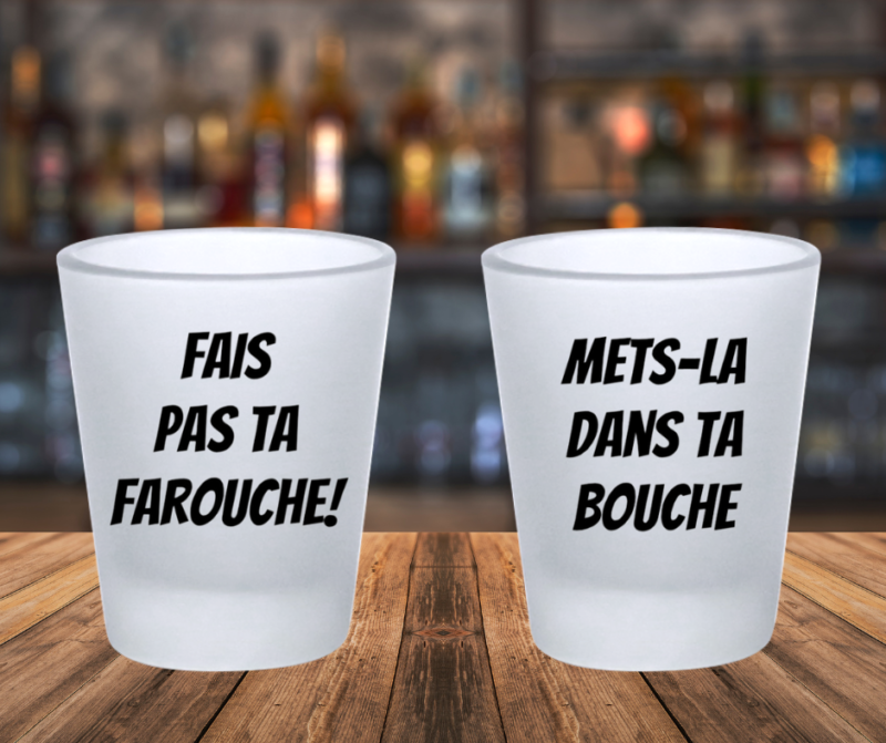Verres et tasses humoristique la zone festive