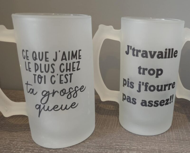 Verres et tasses humoristique la zone festive